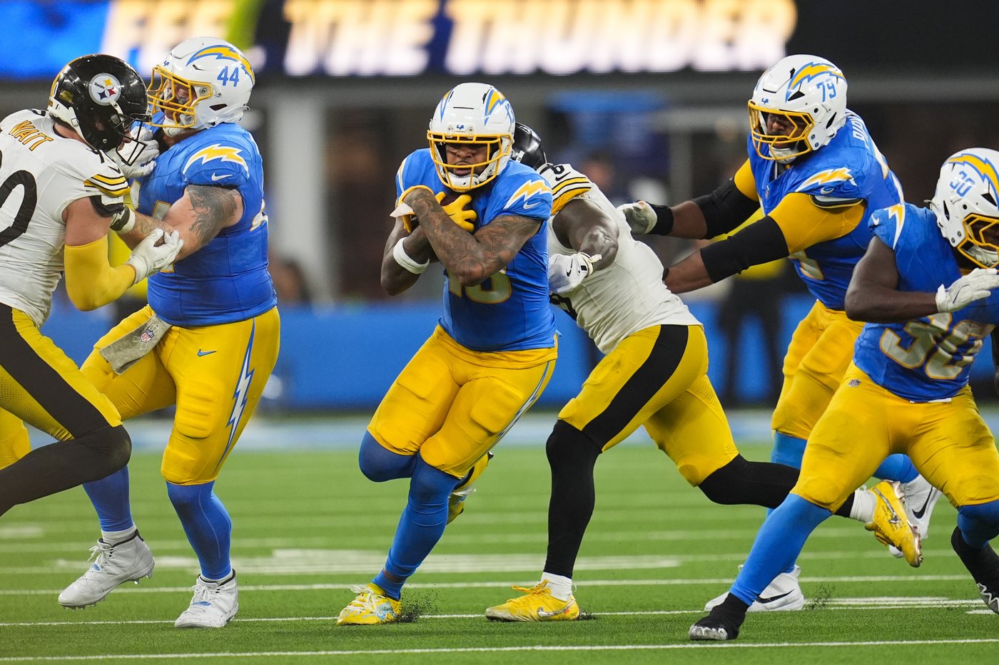 Chargers surge back into AFC West race with three straight wins | iNFOnews.ca Chargers surge back into AFC West race with three straight wins | iNFOnews.ca