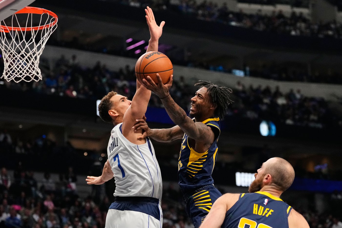 Reserves Williams, Powell lead Mavericks past Pacers 107-105 in matchup of injury-depleted teams | iNFOnews.ca