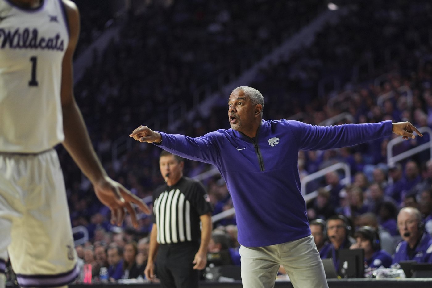 LSU beats Kansas State 76-65 behind Cam Carter's 20 points against his former team | iNFOnews.ca LSU beats Kansas State 76-65 behind Cam Carter's 20 points against his former team | iNFOnews.ca
