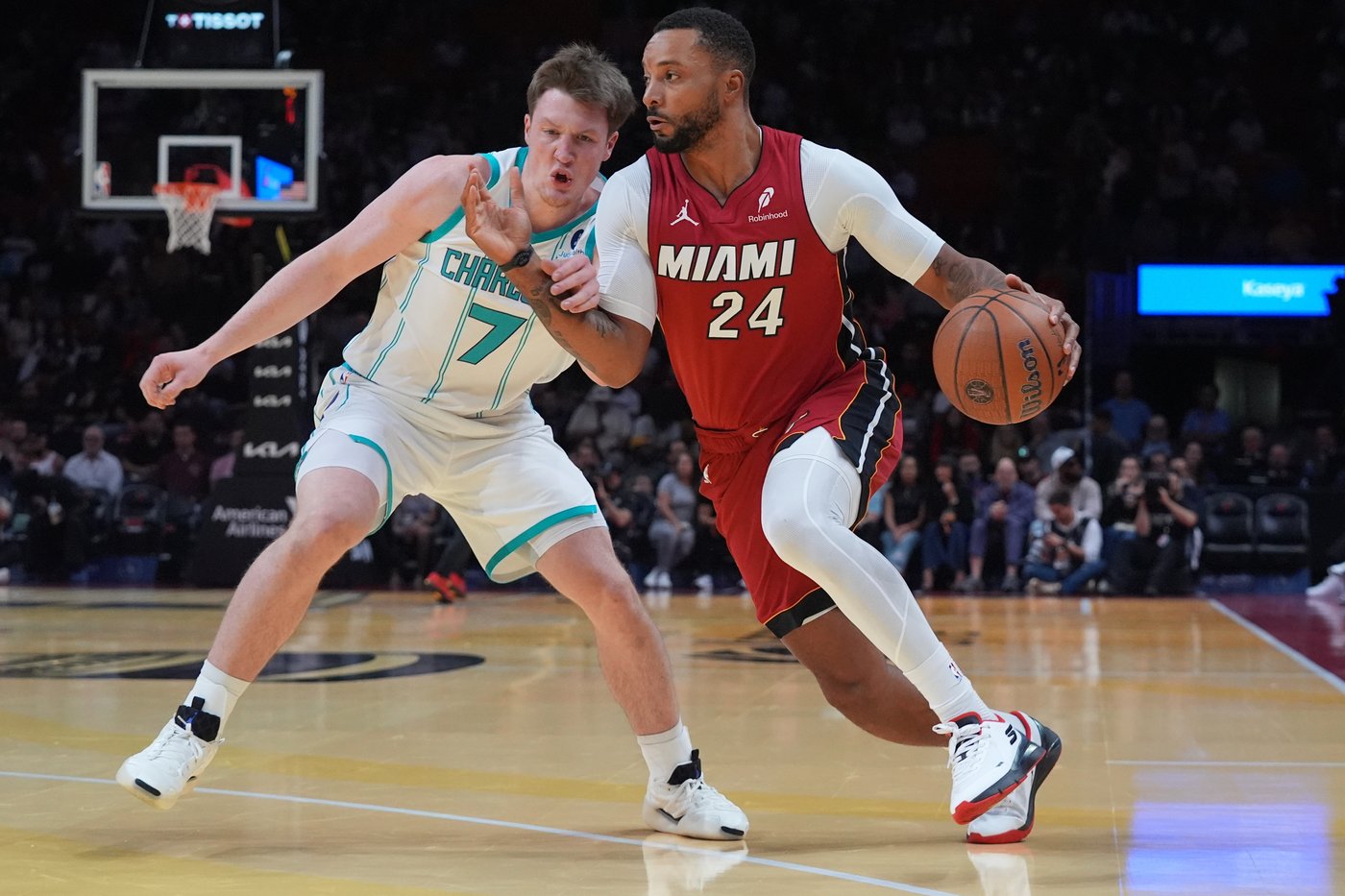 Powell scores 25, Heat start fast and run away from Hornets in NBA Cup, 126-108 | iNFOnews.ca Powell scores 25, Heat start fast and run away from Hornets in NBA Cup, 126-108 | iNFOnews.ca