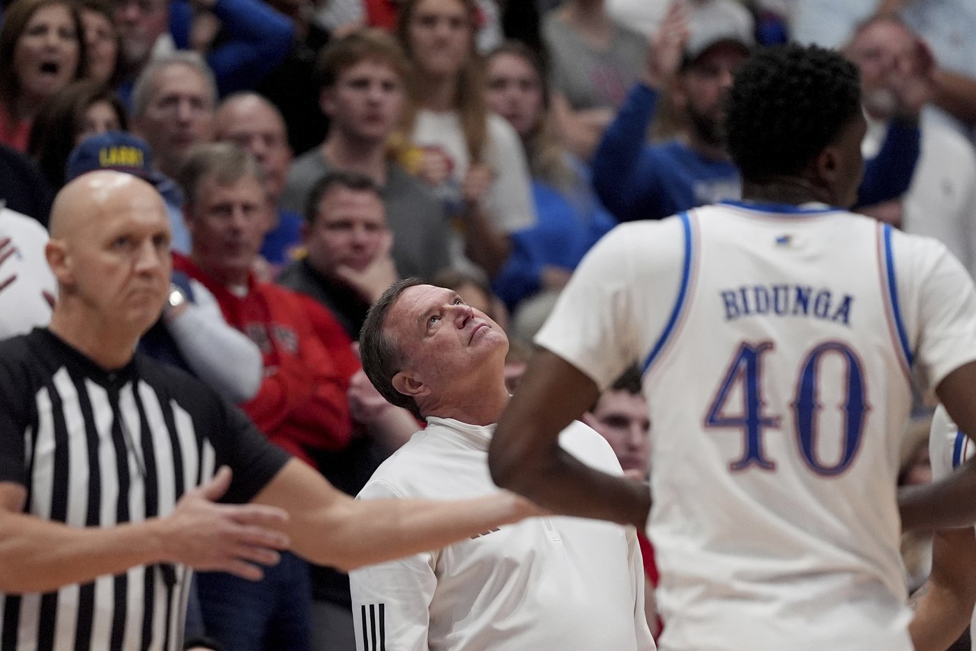 Plane trouble and injuries? West Virginia leans into 'No Excuses' mantra for 62-61 win at No. 7 KU | iNFOnews.ca Plane trouble and injuries? West Virginia leans into 'No Excuses' mantra for 62-61 win at No. 7 KU | iNFOnews.ca