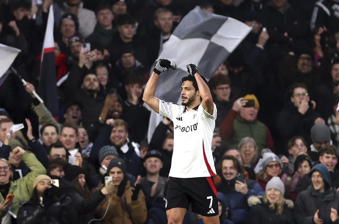 Feels like 1979: Nottingham Forest moves into 2nd place behind rampant Liverpool in Premier League | iNFOnews.ca Feels like 1979: Nottingham Forest moves into 2nd place behind rampant Liverpool in Premier League | iNFOnews.ca