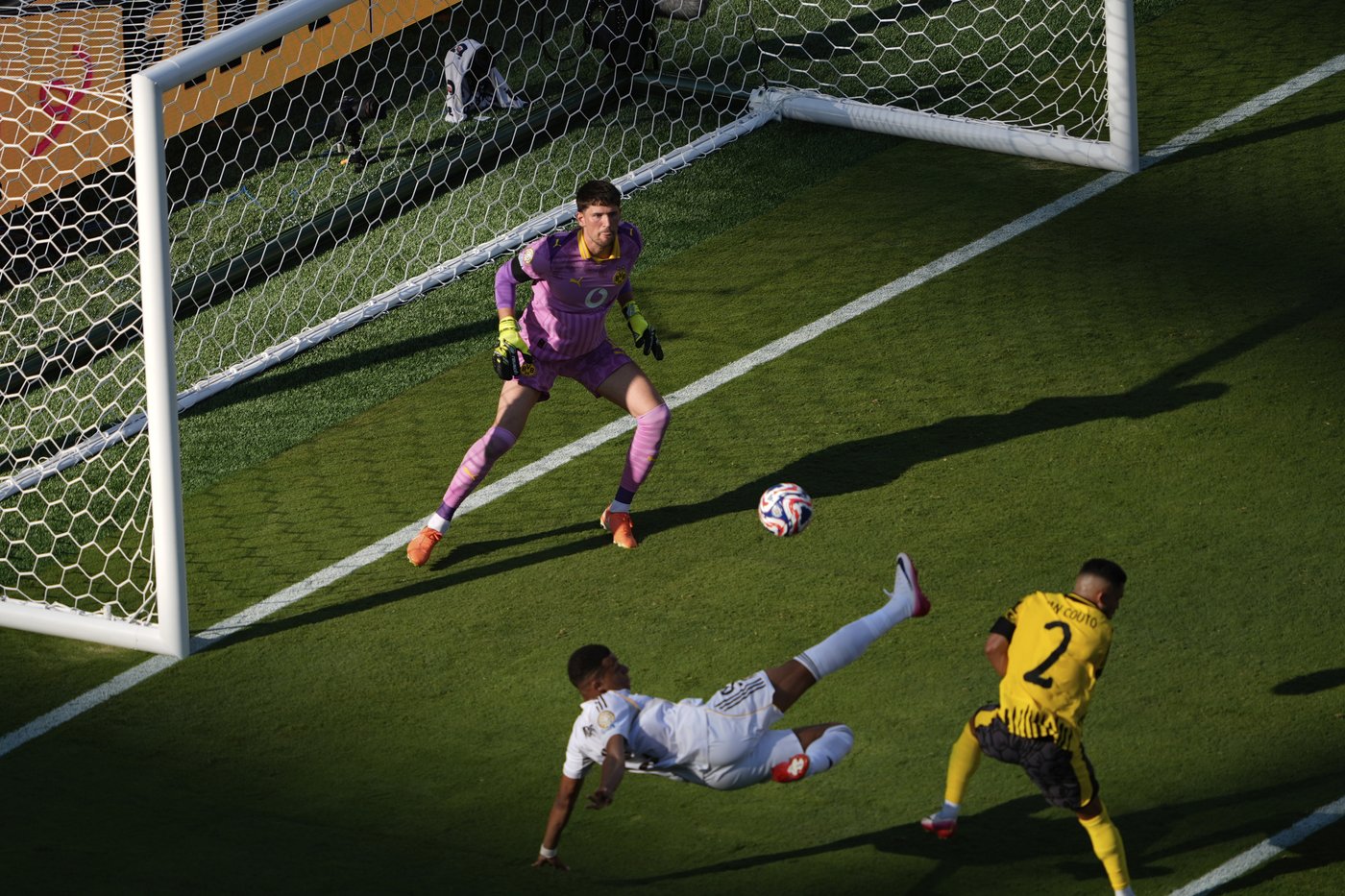 Real Madrid beats Dortmund 3-2 after 3 stoppage-time goals, plays PSG in Club World Cup semifinals | iNFOnews.ca Real Madrid beats Dortmund 3-2 after 3 stoppage-time goals, plays PSG in Club World Cup semifinals | iNFOnews.ca