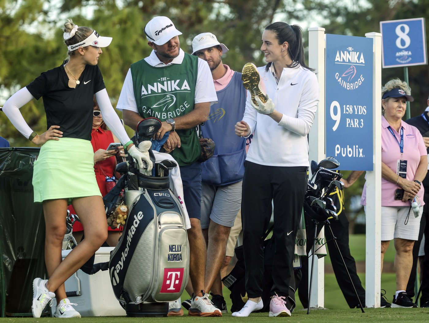 Caitlin Clark draws a big crowd for an LPGA pro-am in Florida | iNFOnews.ca