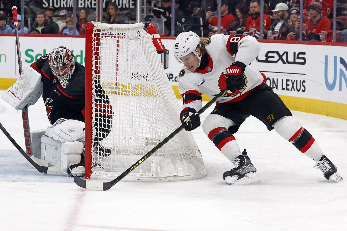 Pinto, Ullmark lead Senators to 3-0 road win over Hurricanes | iNFOnews.ca Pinto, Ullmark lead Senators to 3-0 road win over Hurricanes | iNFOnews.ca