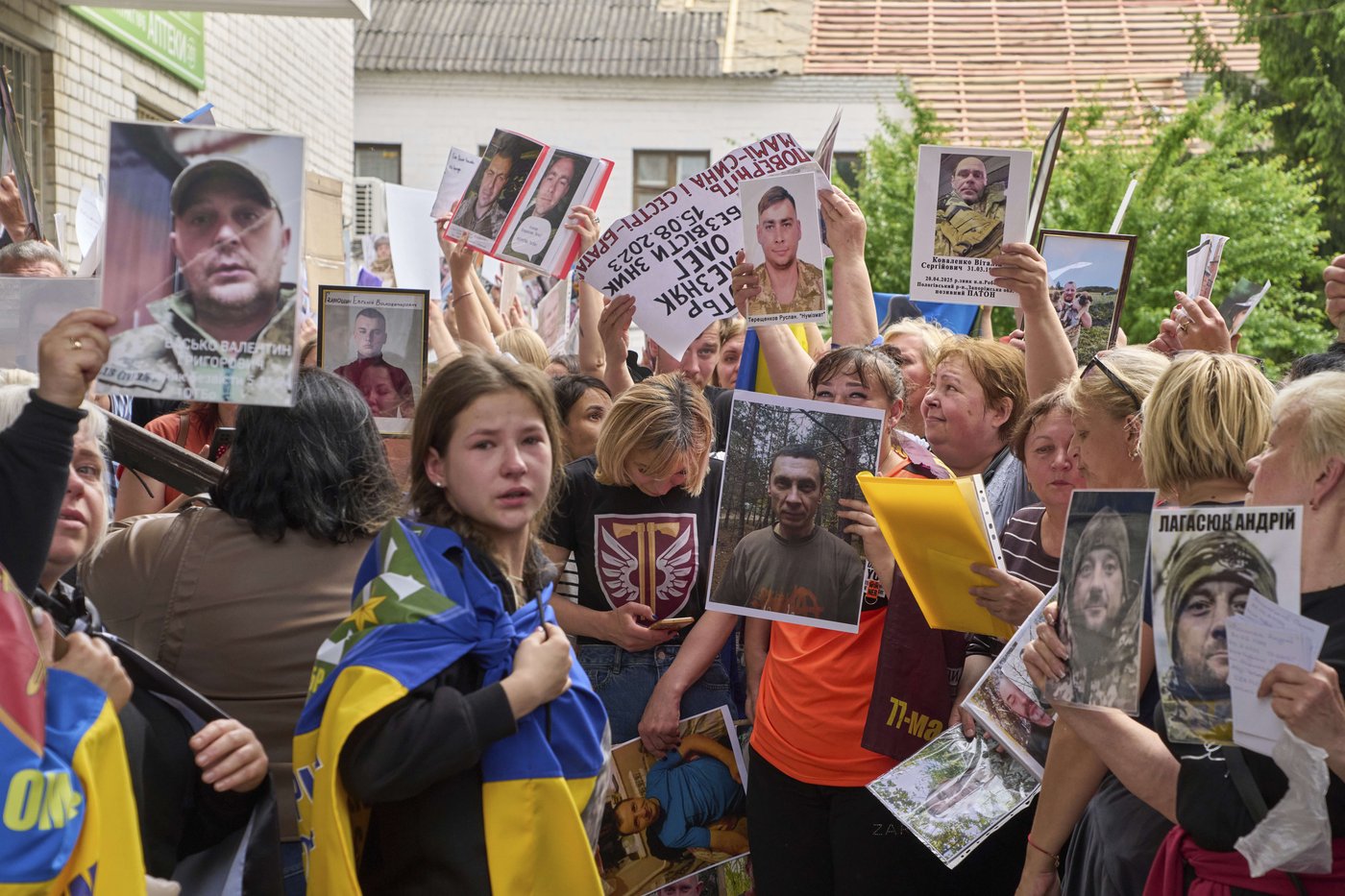 Russia and Ukraine complete prisoner swap hours after Moscow launches major aerial assault | iNFOnews.ca Russia and Ukraine complete prisoner swap hours after Moscow launches major aerial assault | iNFOnews.ca