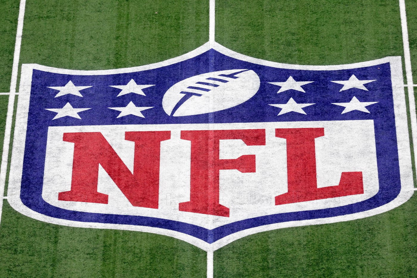 NFL fining more than 100 players for selling Super Bowl tickets above face value, AP source says | iNFOnews.ca NFL fining more than 100 players for selling Super Bowl tickets above face value, AP source says | iNFOnews.ca