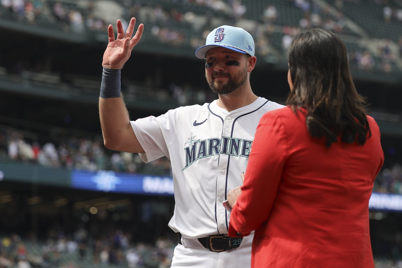 Cal Raleigh ties Ken Griffey Jr.'s Mariners record for home runs before All-Star break with 35 | iNFOnews.ca Cal Raleigh ties Ken Griffey Jr.'s Mariners record for home runs before All-Star break with 35 | iNFOnews.ca