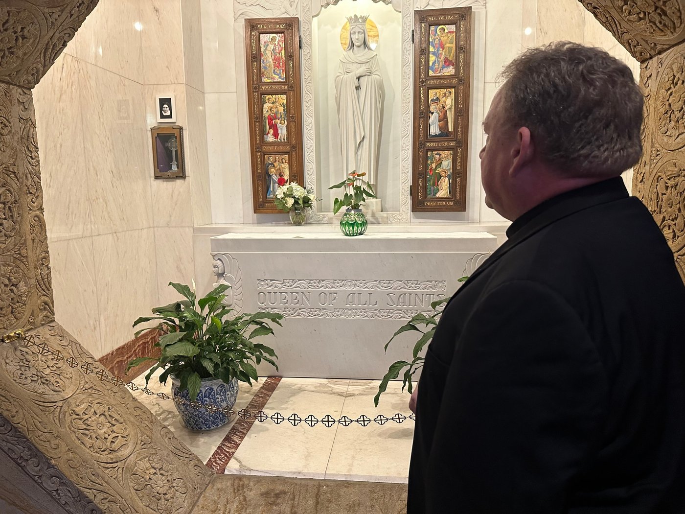 St. Thérèse’s relics begin tour of US with stop at Michigan parish named for beloved French nun | iNFOnews.ca St. Thérèse’s relics begin tour of US with stop at Michigan parish named for beloved French nun | iNFOnews.ca
