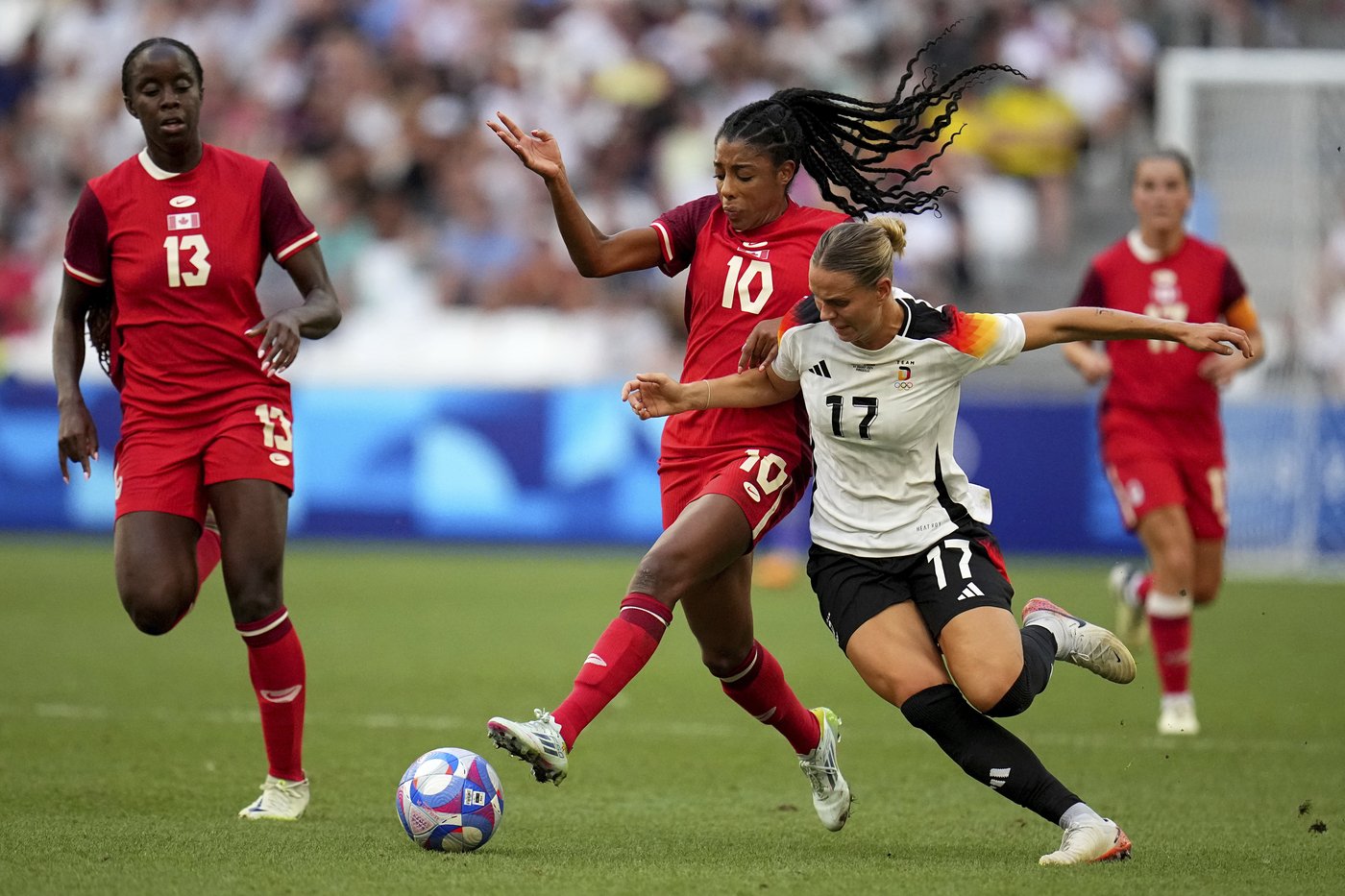 World champion Spain scores late goal to draw Canada 1-1 in women's soccer friendly | iNFOnews.ca World champion Spain scores late goal to draw Canada 1-1 in women's soccer friendly | iNFOnews.ca