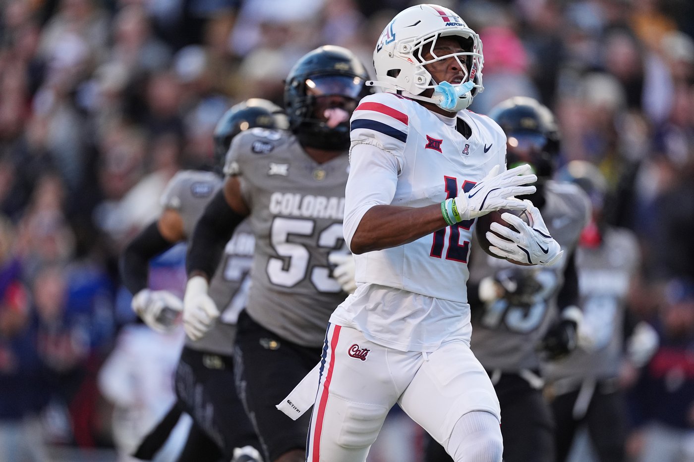 Noah Fifita's 4 TD throws, Arizona's 5 takeaways help Wildcats crush Colorado 52-17 | iNFOnews.ca