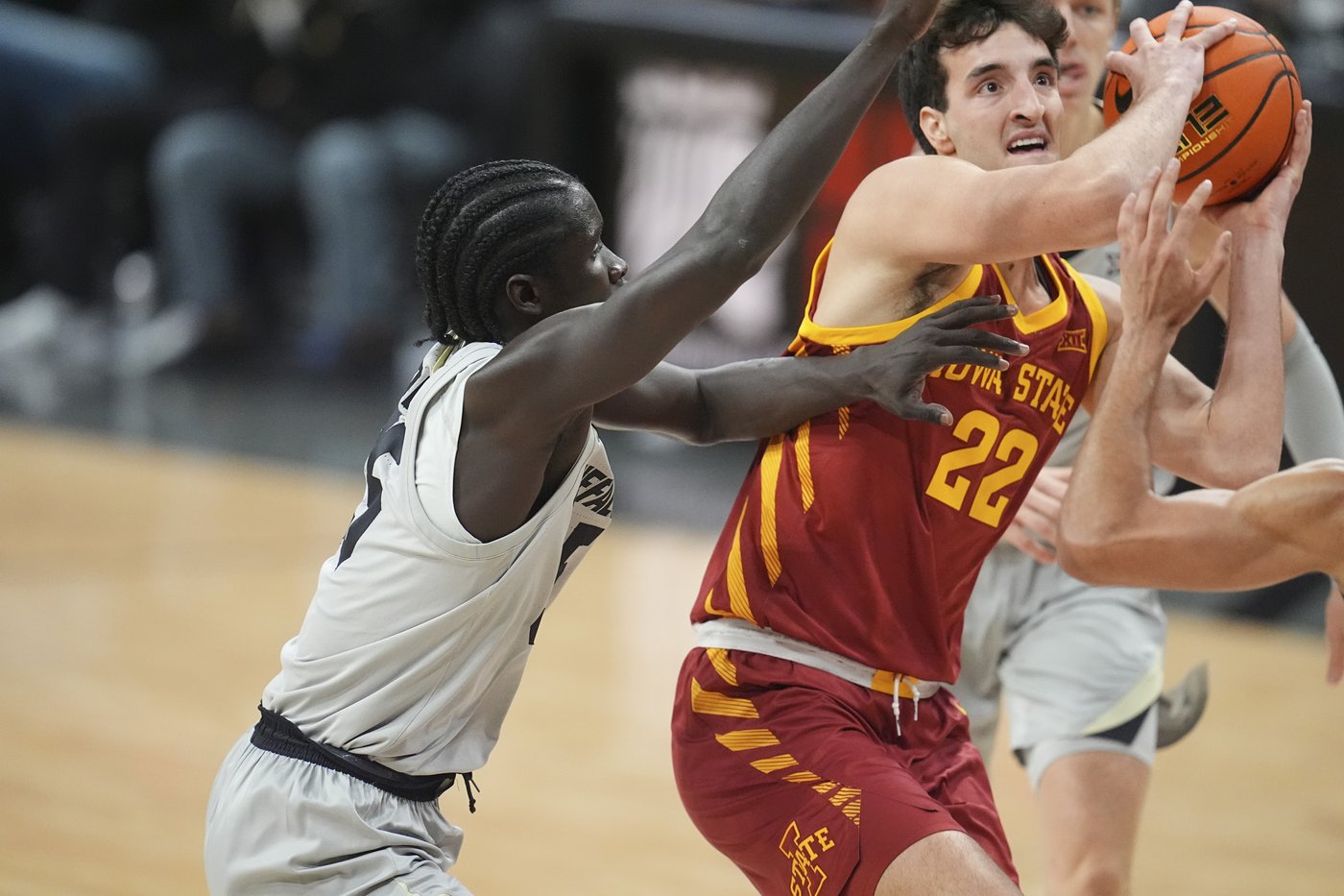 No. 3 Iowa State spoils Colorado's return to the Big 12, beats the Buffaloes 79-69 | iNFOnews.ca