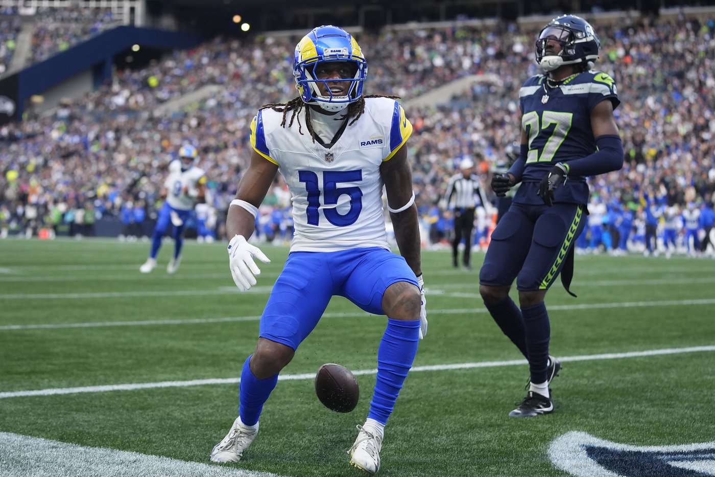 Demarcus Robinson's one-handed catch in OT gives Rams 26-20 win over Seahawks | iNFOnews.ca