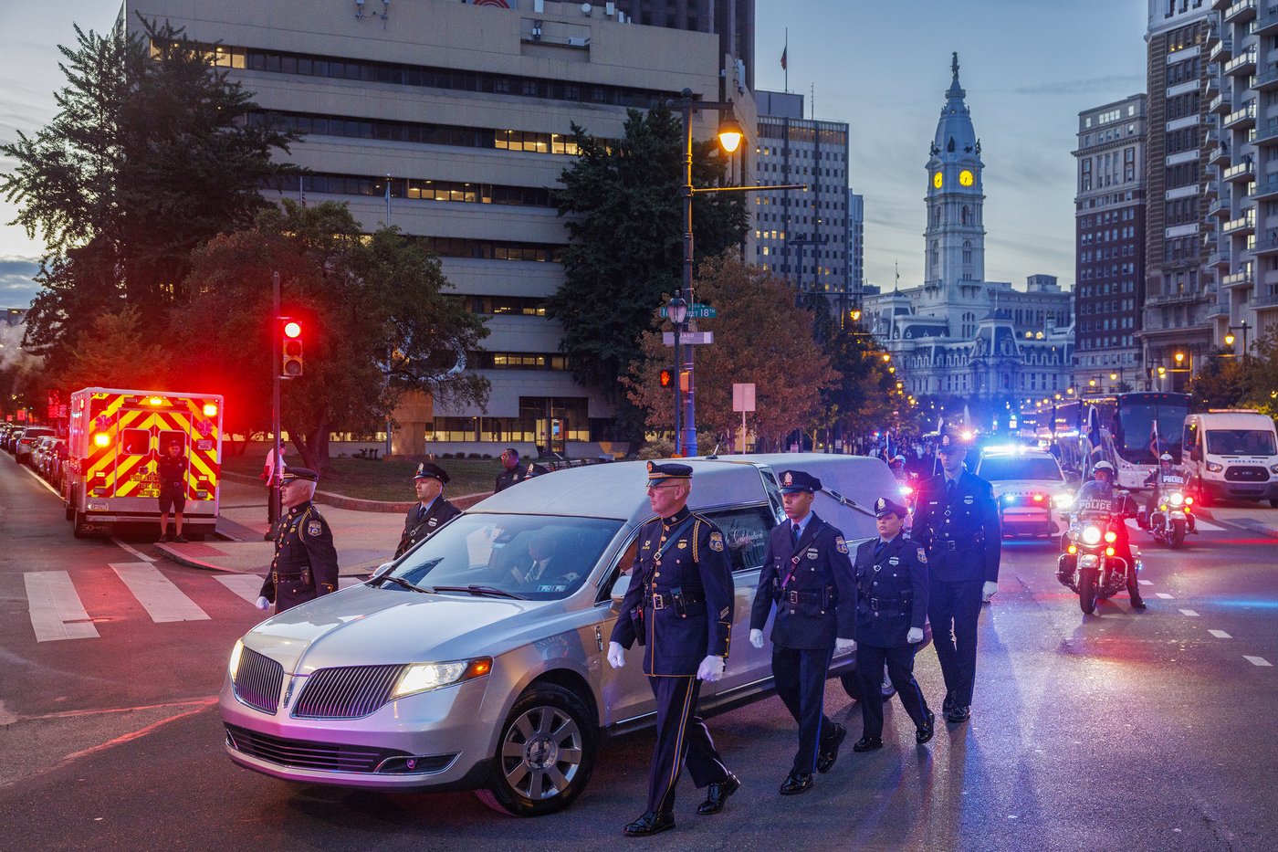 Philadelphia officer who died weeks after being shot recalled as a dedicated public servant | iNFOnews.ca