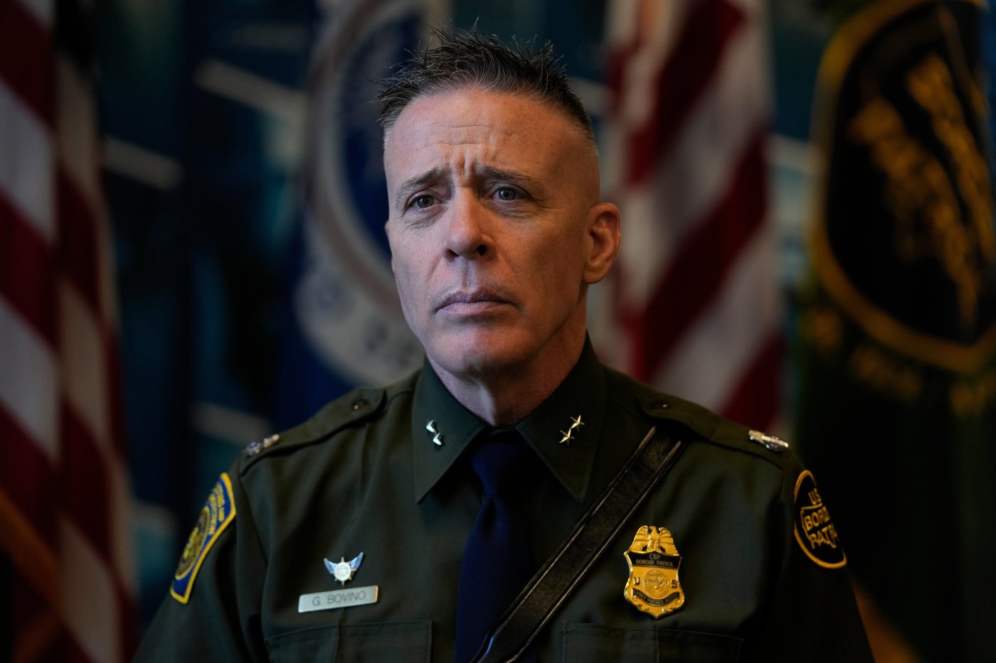 Border Patrol official behind Chicago immigration crackdown defends tactics as Trump cheers | iNFOnews.ca Border Patrol official behind Chicago immigration crackdown defends tactics as Trump cheers | iNFOnews.ca