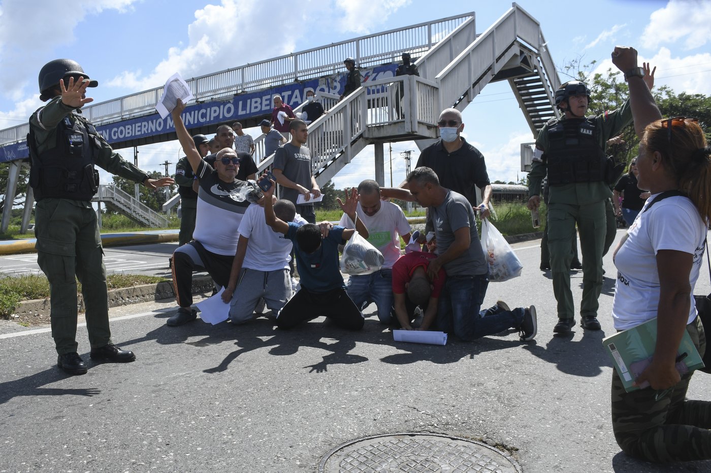Venezuela releases from prison some of the thousands detained after presidential election | iNFOnews.ca