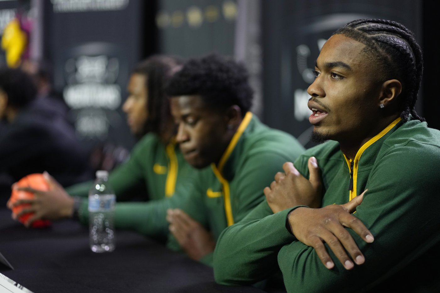 Big 12 hoops coaches steeling themselves for travel schedules stretching across four time zones | iNFOnews.ca