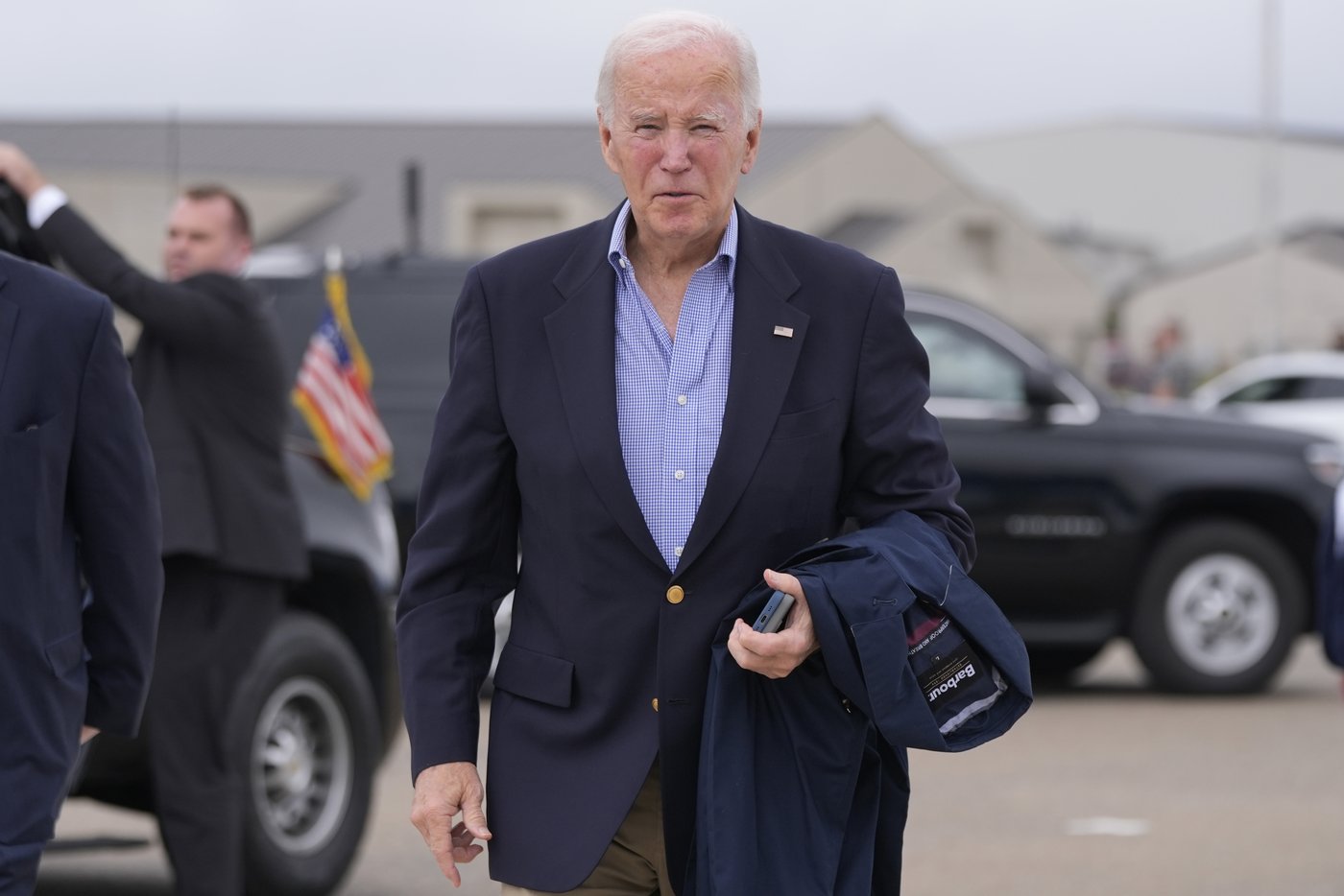 Biden says he hopes to visit Helene-impacted areas this week if it doesn't impact emergency response | iNFOnews.ca Biden says he hopes to visit Helene-impacted areas this week if it doesn't impact emergency response | iNFOnews.ca
