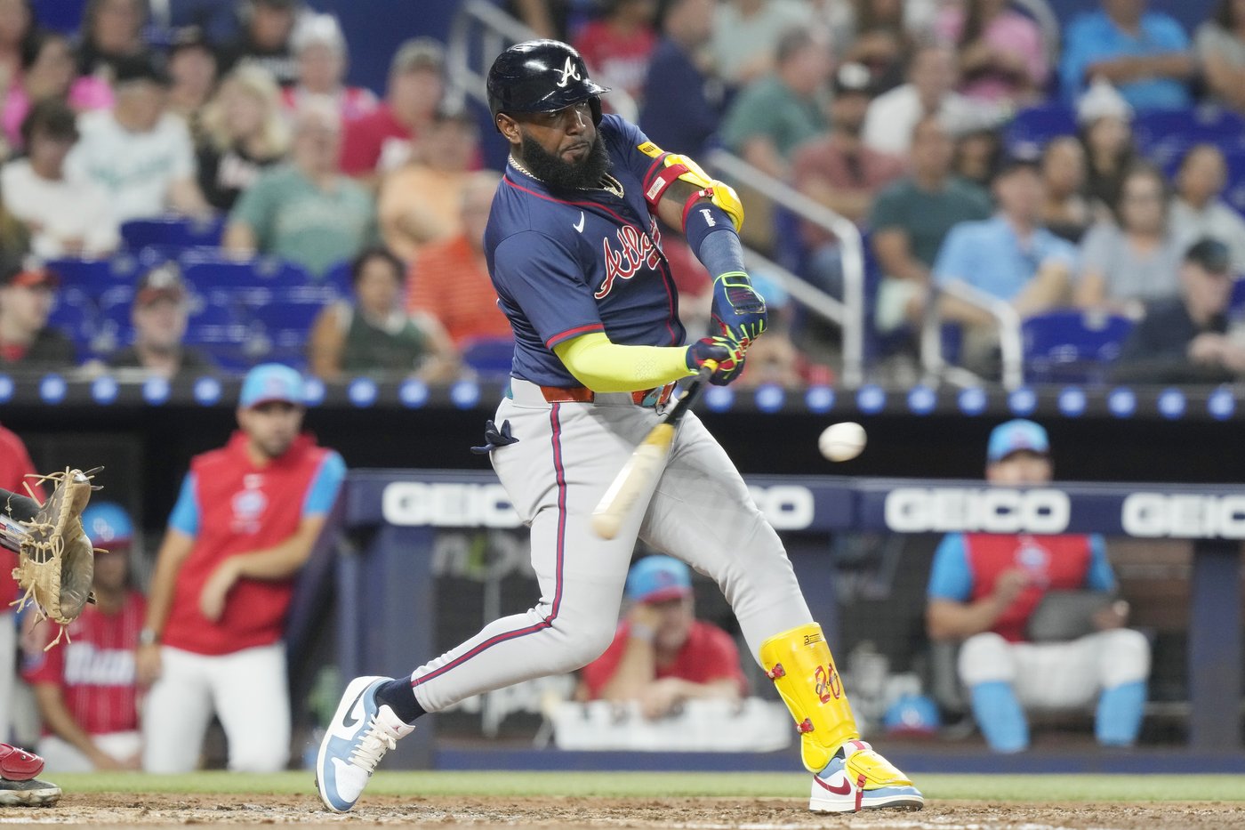 Olson hits tiebreaking homer and Braves beat Marlins 6-2 to stay 2 back of Mets for wild card | iNFOnews.ca Olson hits tiebreaking homer and Braves beat Marlins 6-2 to stay 2 back of Mets for wild card | iNFOnews.ca