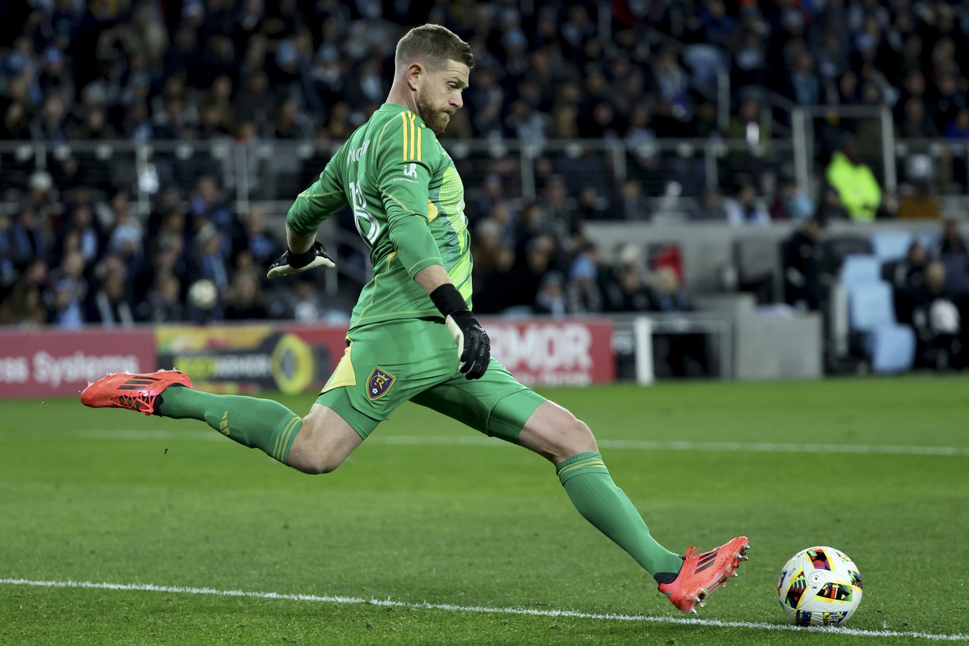 Dayne St. Clair stellar in shootout as Minnesota United completes 1st-round sweep of Real Salt Lake | iNFOnews.ca