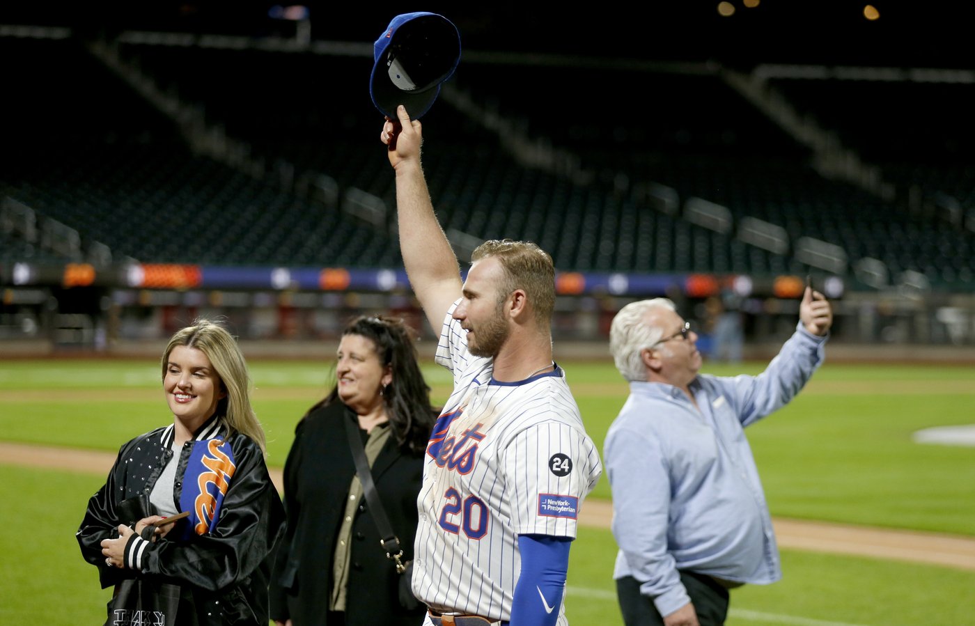 Mets and Braves set for showdown in Atlanta with playoff dreams at stake in rivalry's next chapter | iNFOnews.ca