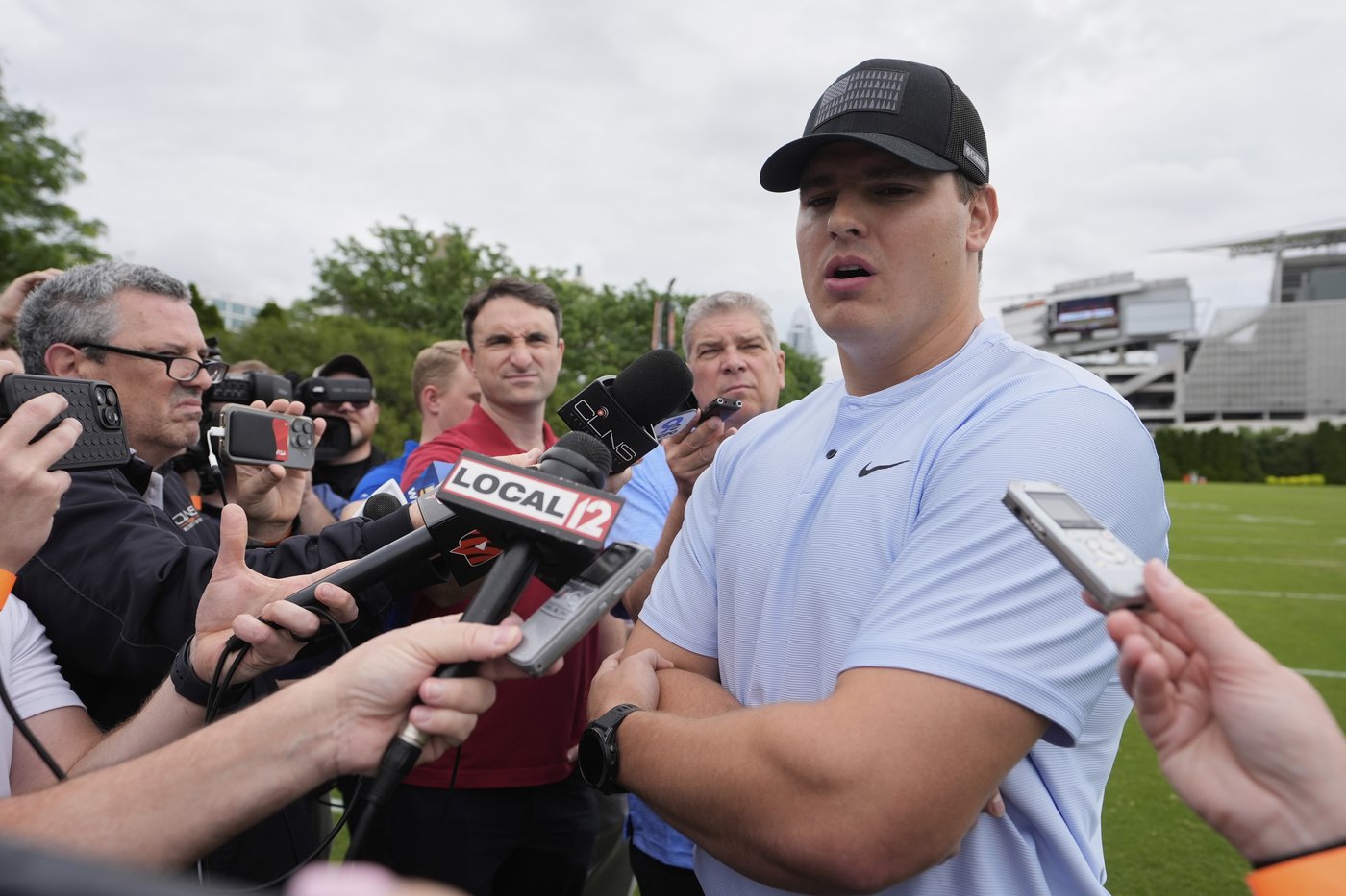 Bengals' Trey Hendrickson does not report to training camp amid contract dispute | iNFOnews.ca