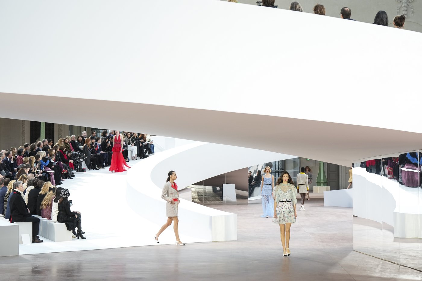Chanel stuns with color, and Kylie Jenner, in Paris couture show | iNFOnews.ca