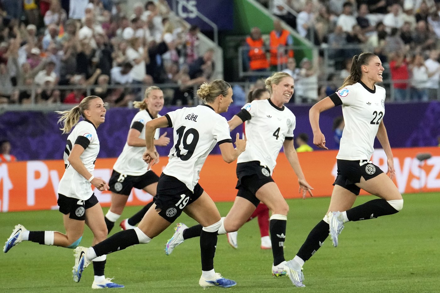 Brand leads Germany to opening 2-0 win over Poland at Euro 2025 | iNFOnews.ca Brand leads Germany to opening 2-0 win over Poland at Euro 2025 | iNFOnews.ca