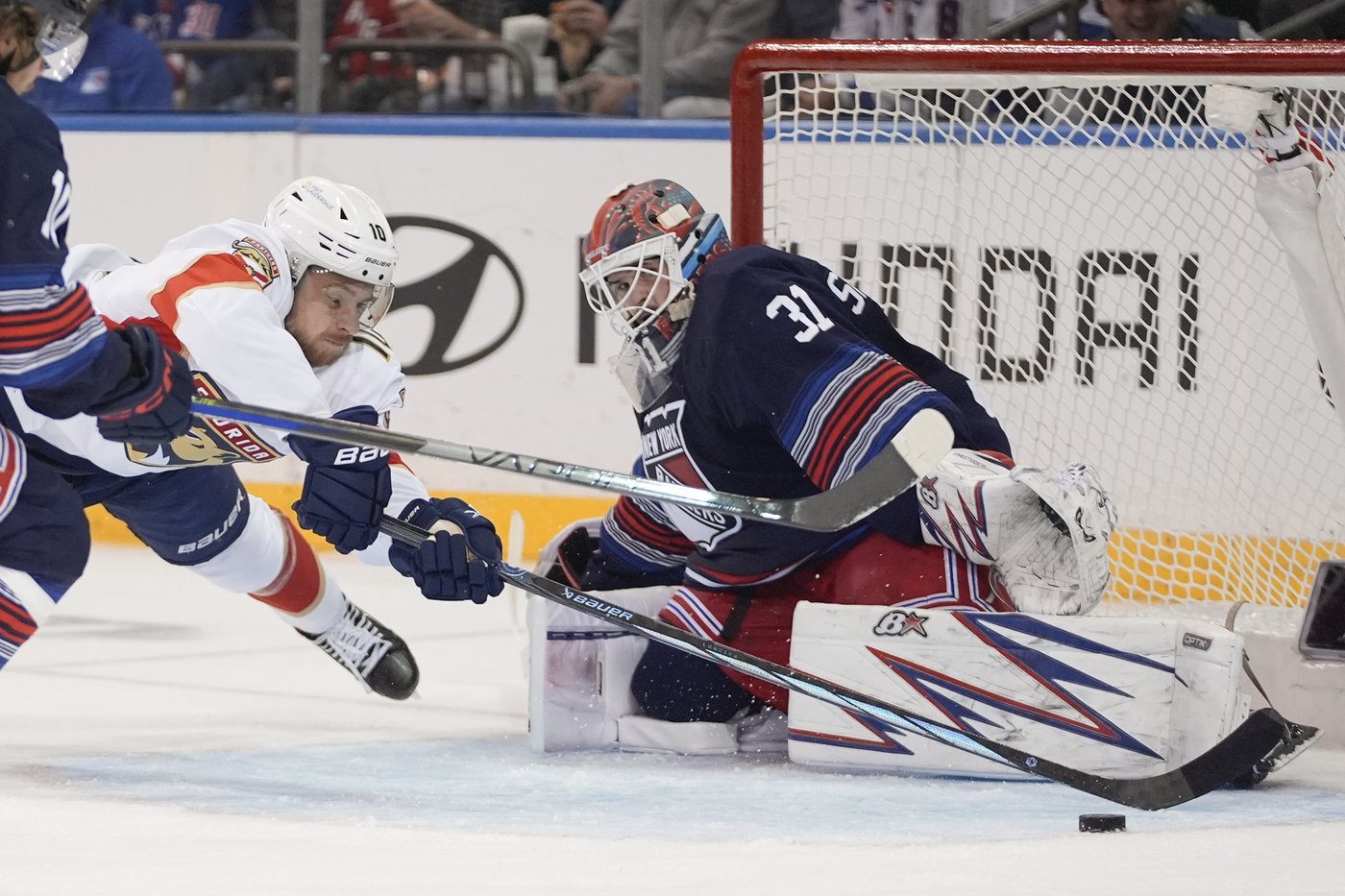 Bobrovsky wins 400th career game, Panthers beat Rangers 3-1 in Eastern Conference Finals rematch | iNFOnews.ca Bobrovsky wins 400th career game, Panthers beat Rangers 3-1 in Eastern Conference Finals rematch | iNFOnews.ca