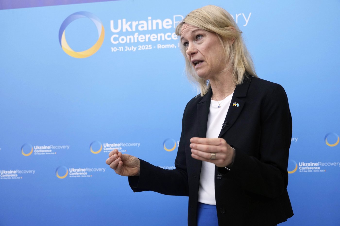U.N. refugee agency tries to help millions of displaced Ukrainians stay close to home | iNFOnews.ca