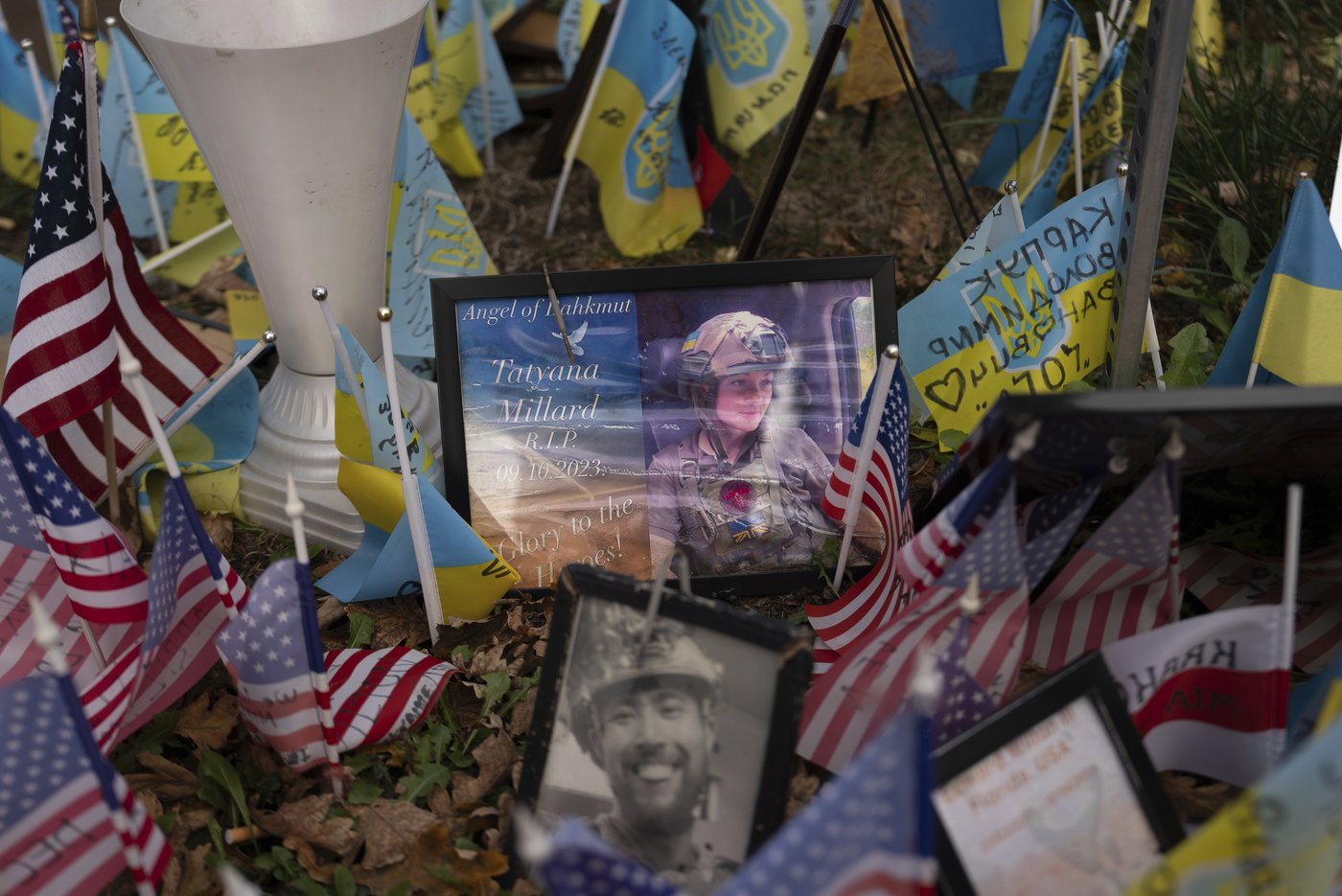 A makeshift memorial grows in Ukraine’s capital after 1,000 days of war | iNFOnews.ca