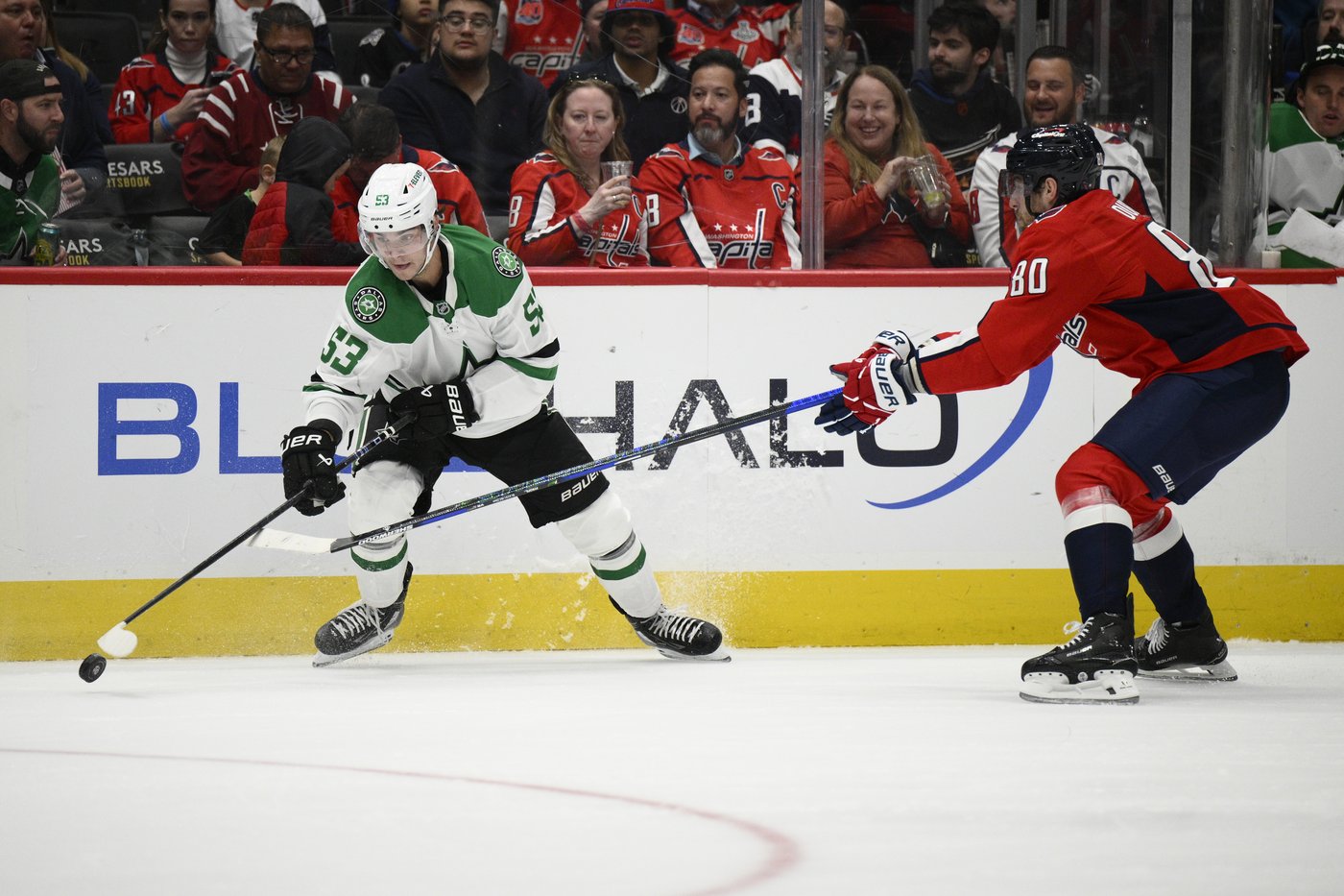 Capitals snap the Stars' season-opening winning streak at 4 with a 3-2 victory | iNFOnews.ca