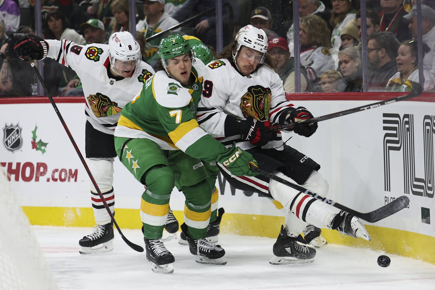 Spurgeon breaks 33-game scoreless streak with two goals, Minnesota beats Chicago 3-2 | iNFOnews.ca Spurgeon breaks 33-game scoreless streak with two goals, Minnesota beats Chicago 3-2 | iNFOnews.ca