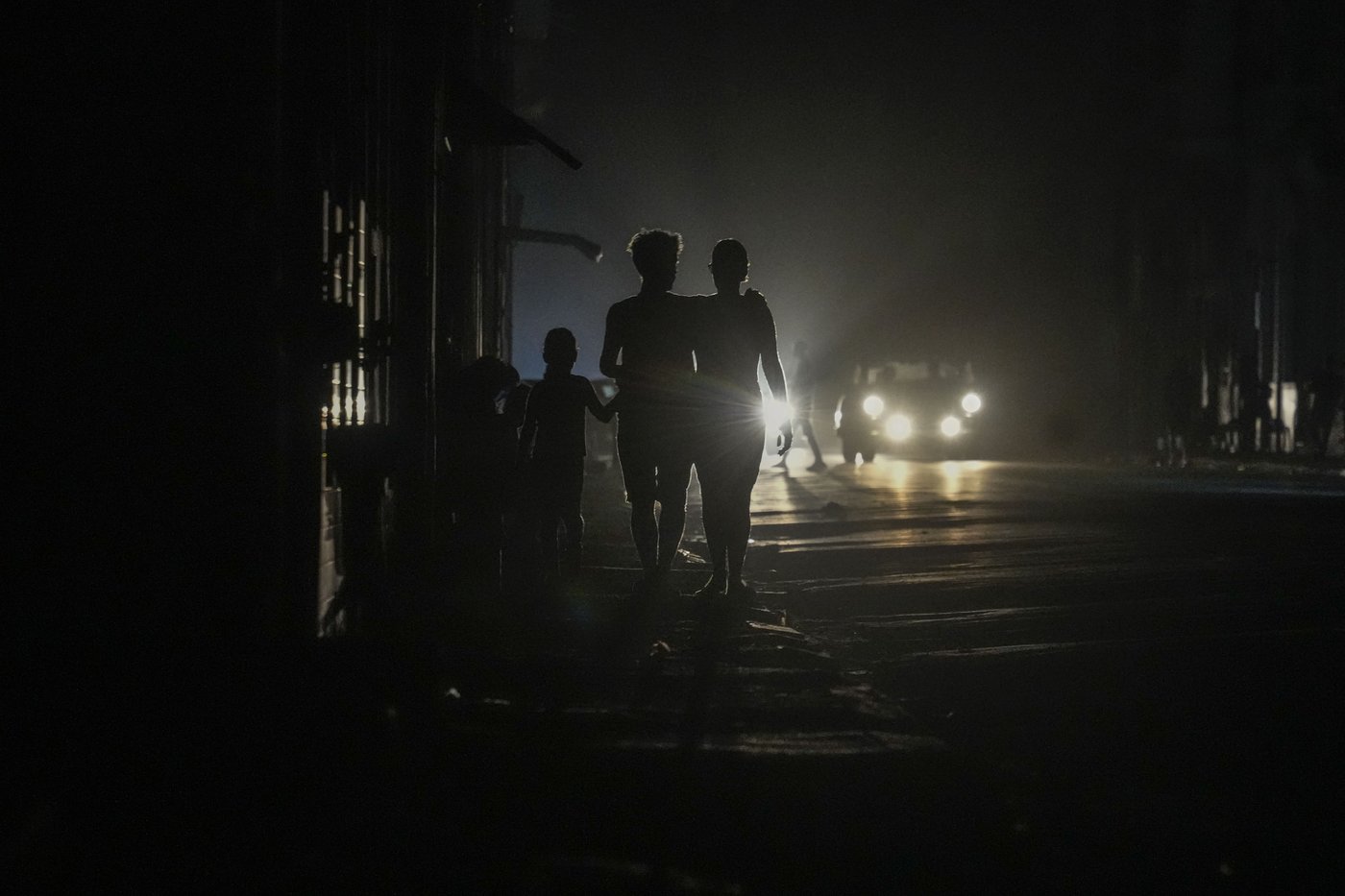 PHOTO COLLECTION: Cuba Power Outage | iNFOnews.ca PHOTO COLLECTION: Cuba Power Outage | iNFOnews.ca