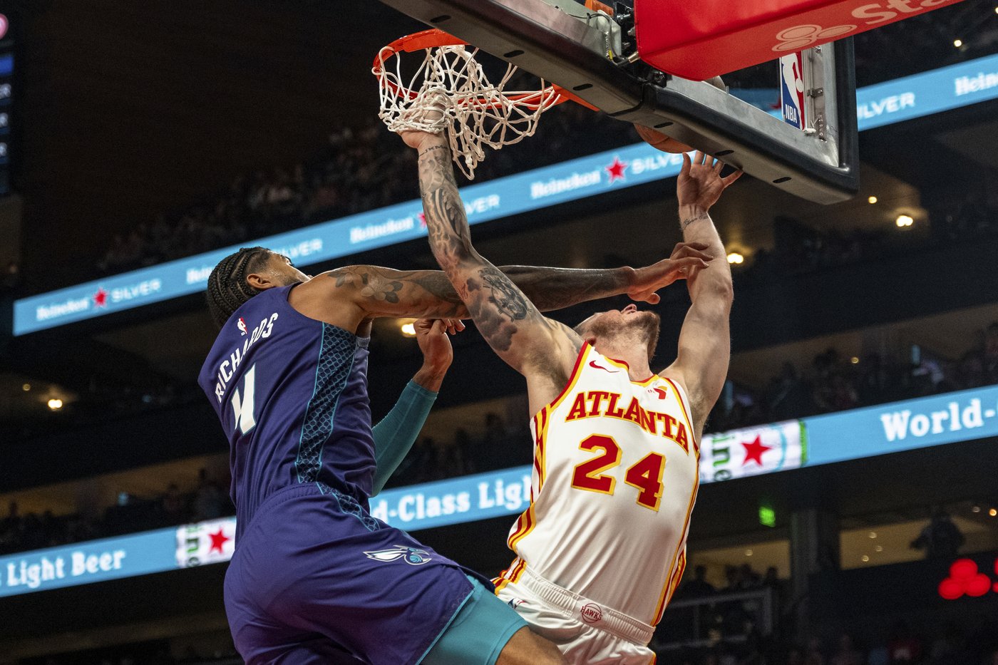 Young scores 38 points as Hawks overcome Ball's 3-point barrage, 34 points, to beat Hornets 125-120 | iNFOnews.ca