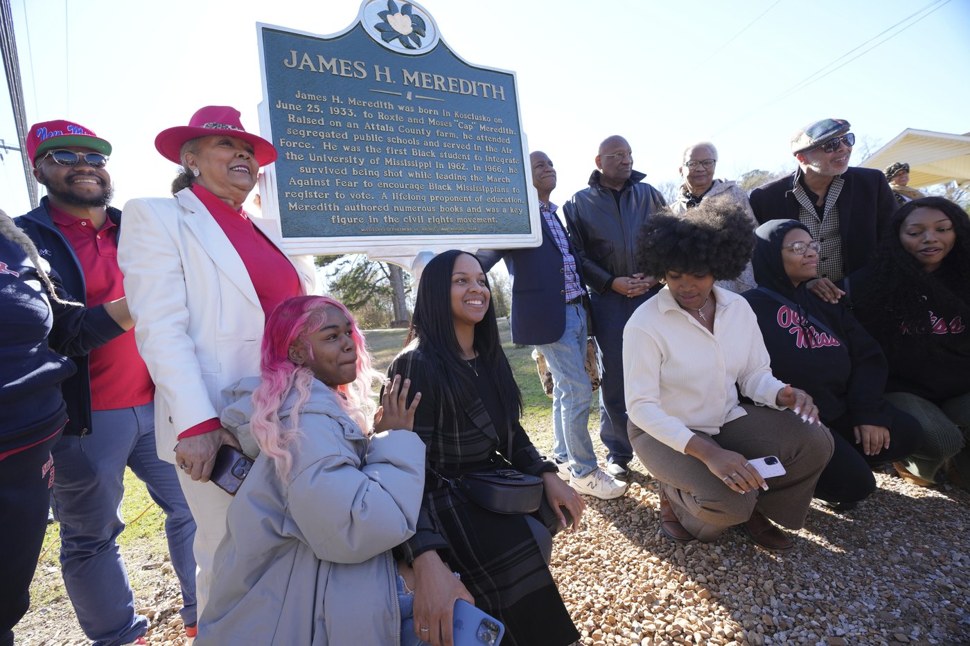 Civil rights icon James Meredith is honored in his Mississippi hometown | iNFOnews.ca