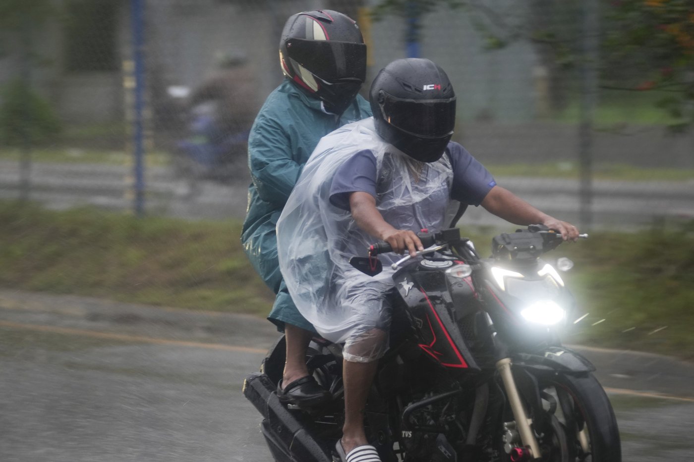Belize on alert as Tropical Storm Sara moves along Honduran coast bringing heavy rain | iNFOnews.ca Belize on alert as Tropical Storm Sara moves along Honduran coast bringing heavy rain | iNFOnews.ca