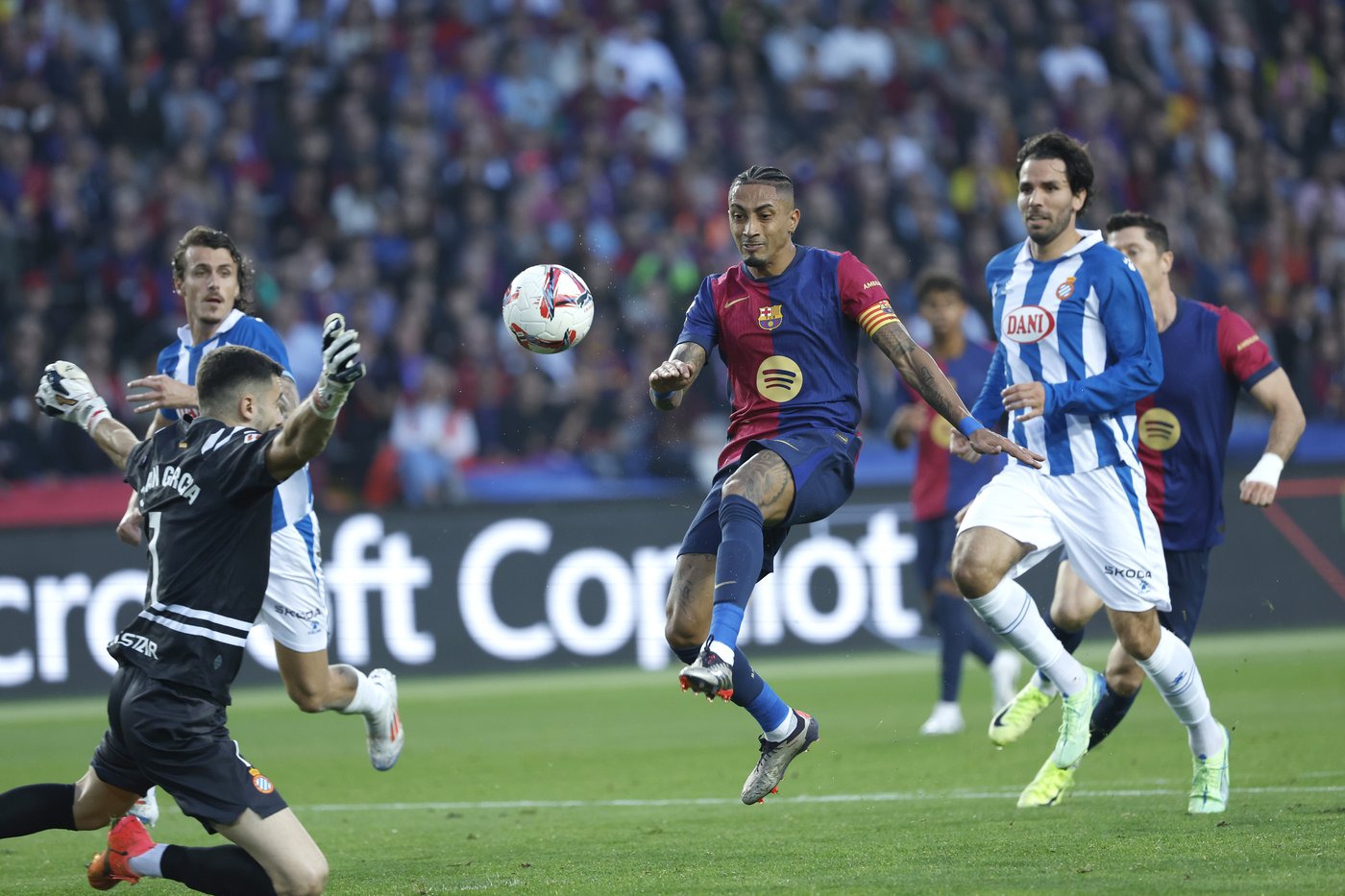 Dani Olmo leads Barcelona to city derby win over Espanyol | iNFOnews.ca Dani Olmo leads Barcelona to city derby win over Espanyol | iNFOnews.ca