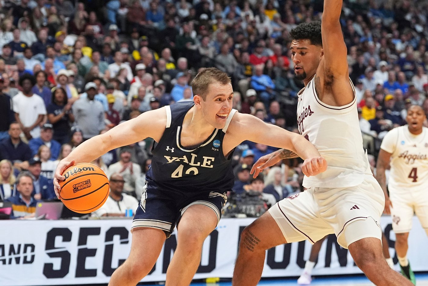 Yale's Nick Townsend is one of several players from traditional one-bid leagues who bear watching | iNFOnews.ca Yale's Nick Townsend is one of several players from traditional one-bid leagues who bear watching | iNFOnews.ca