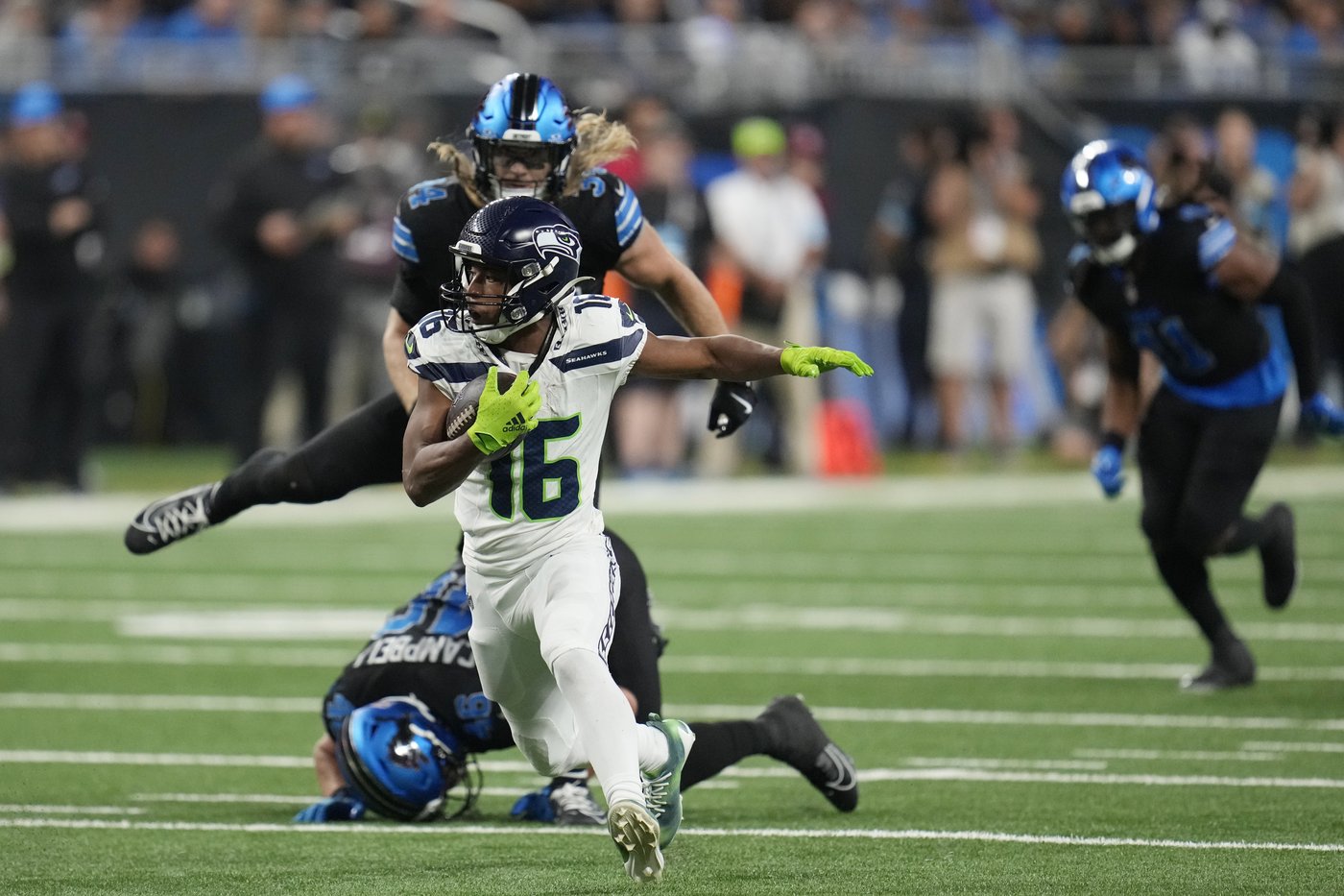 Seahawks fail at first test of the season, but still flash potential despite suffering first loss | iNFOnews.ca Seahawks fail at first test of the season, but still flash potential despite suffering first loss | iNFOnews.ca
