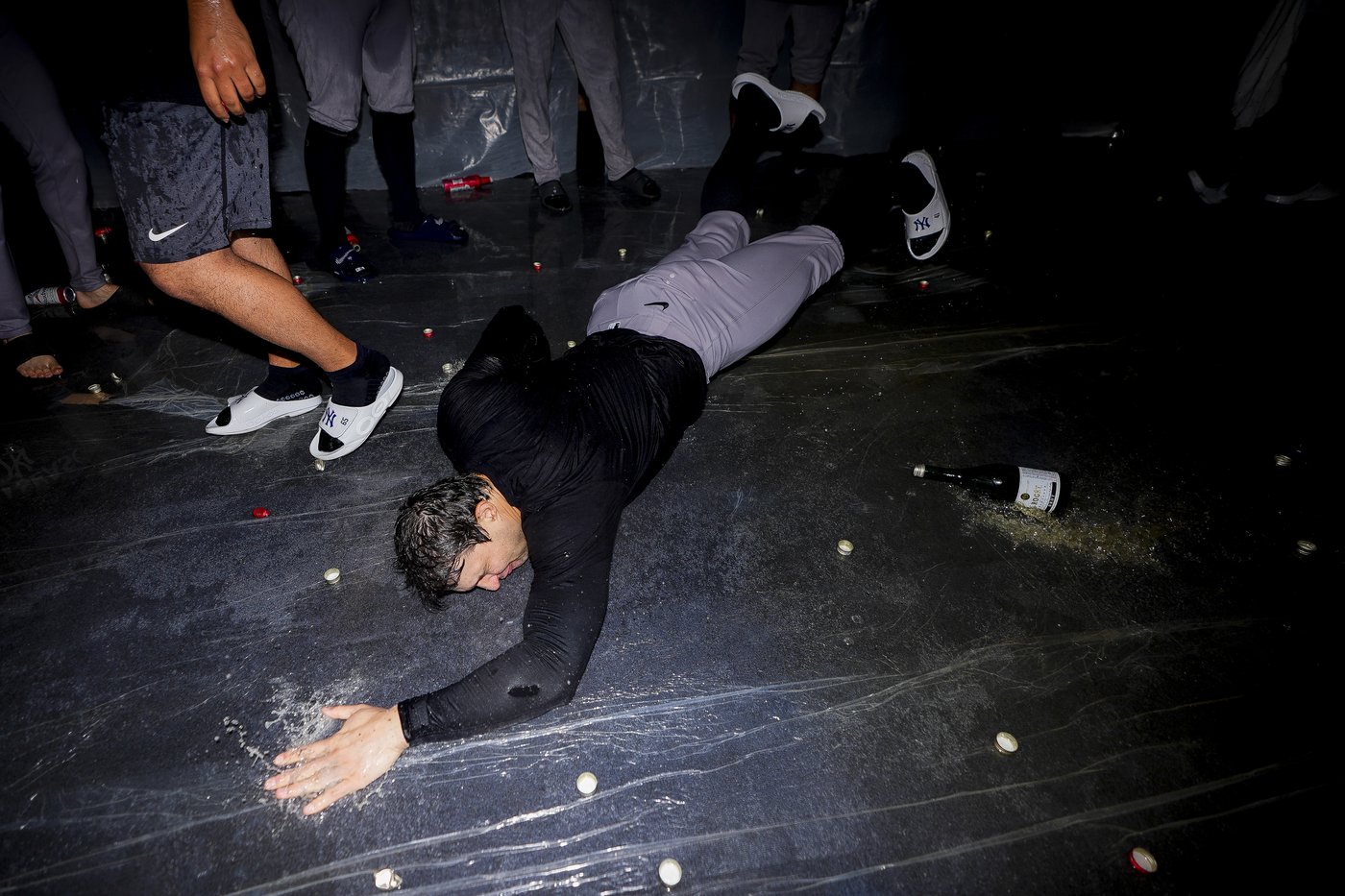 Yankees clinch playoff berth by beating Mariners 2-1 in 10 innings | iNFOnews.ca