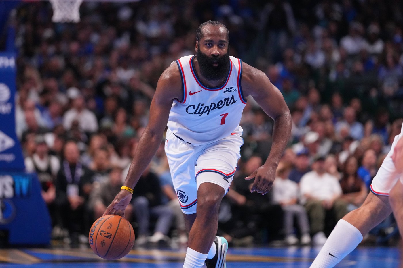 Harden's 82nd career triple-double leads Clippers past Mavericks 133-127 in 2OT in NBA Cup | iNFOnews.ca