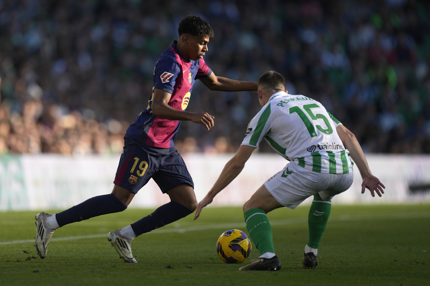 Flick sent off for protesting penalty in Barcelona draw and Real Madrid closes on leader | iNFOnews.ca Flick sent off for protesting penalty in Barcelona draw and Real Madrid closes on leader | iNFOnews.ca