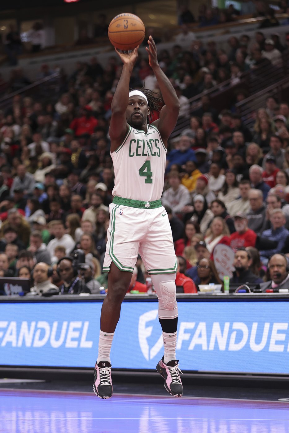 Tatum scores 35, Pritchard adds 29 off the bench and Celtics outlast Bulls 138-129 | iNFOnews.ca
