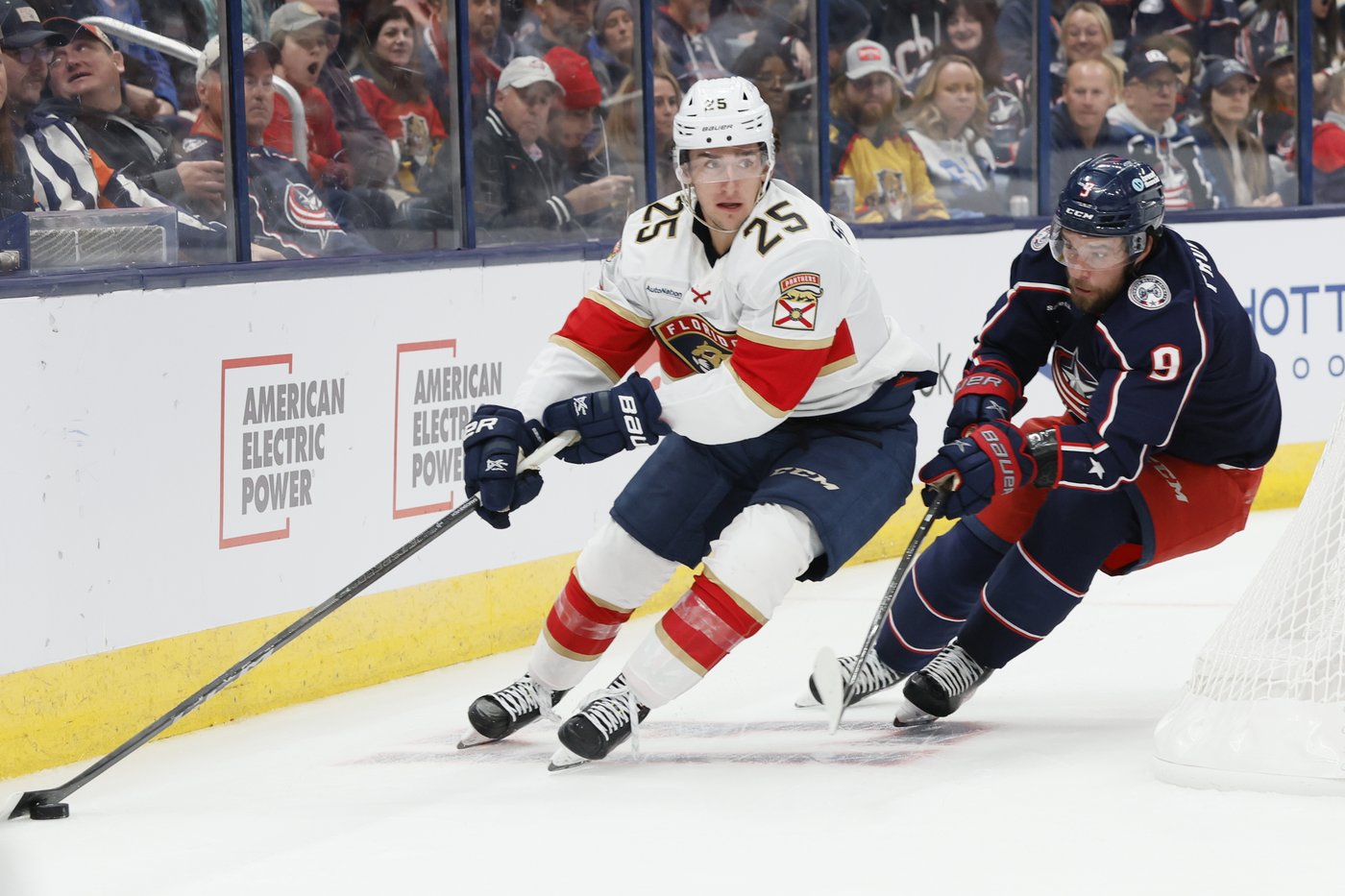 Panthers beat Blue Jackets 4-3 on opening night dedicated to Johnny Gaudreau | iNFOnews.ca