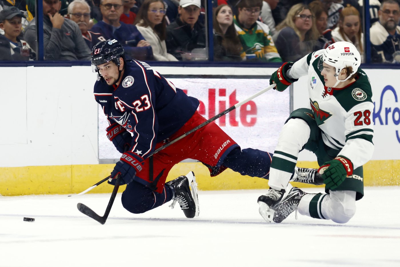 Kaprizov logs a goal and an assist and Gustavsson makes 23 saves as the Wild beats Blue Jackets 3-1 | iNFOnews.ca
