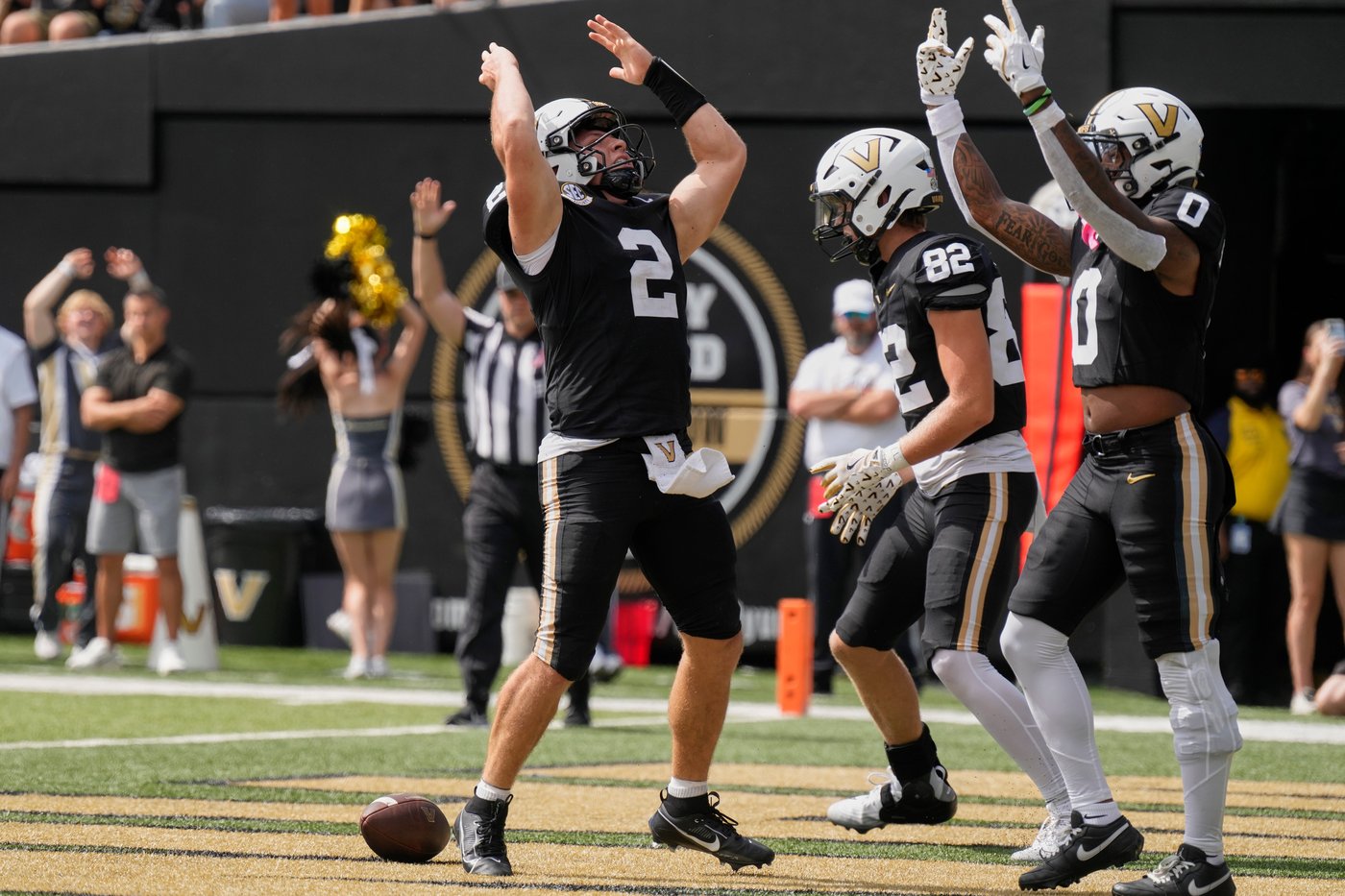 College football Week 6: No. 3 Miami-No. 18 Florida St and No. 16 Vandy-No. 10 Alabama top schedule | iNFOnews.ca