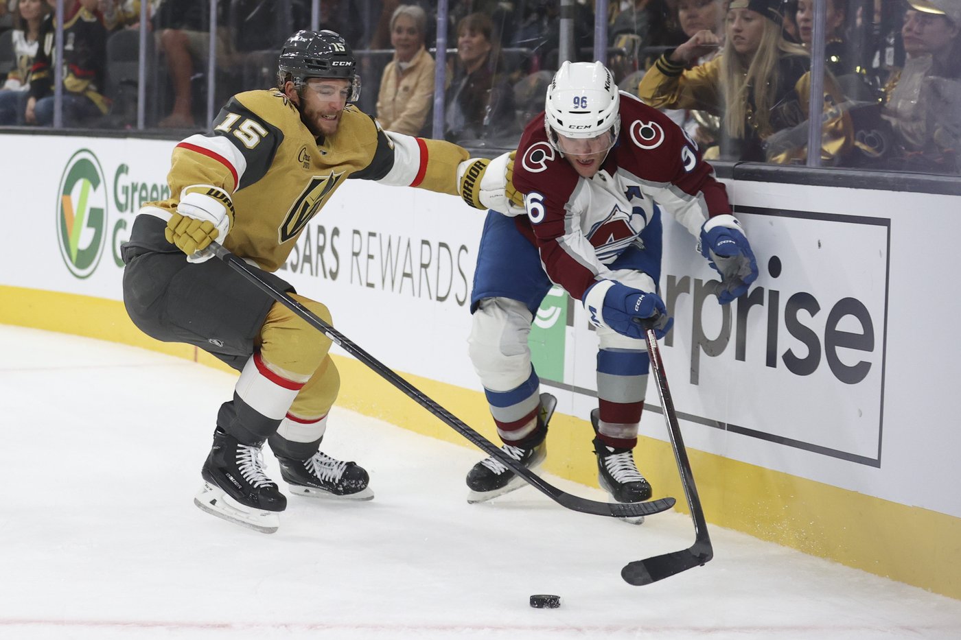 Barbashev, Stone and Olofsson each score two, Golden Knights top Avalanche 8-4 in season-opener | iNFOnews.ca Barbashev, Stone and Olofsson each score two, Golden Knights top Avalanche 8-4 in season-opener | iNFOnews.ca