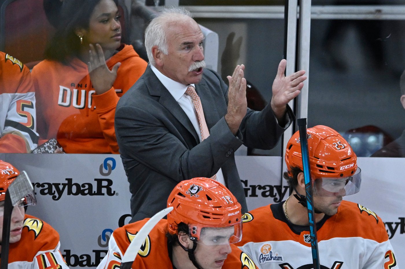 Quenneville returns to face Blackhawks for 1st time since being banned after sexual assault scandal | iNFOnews.ca
