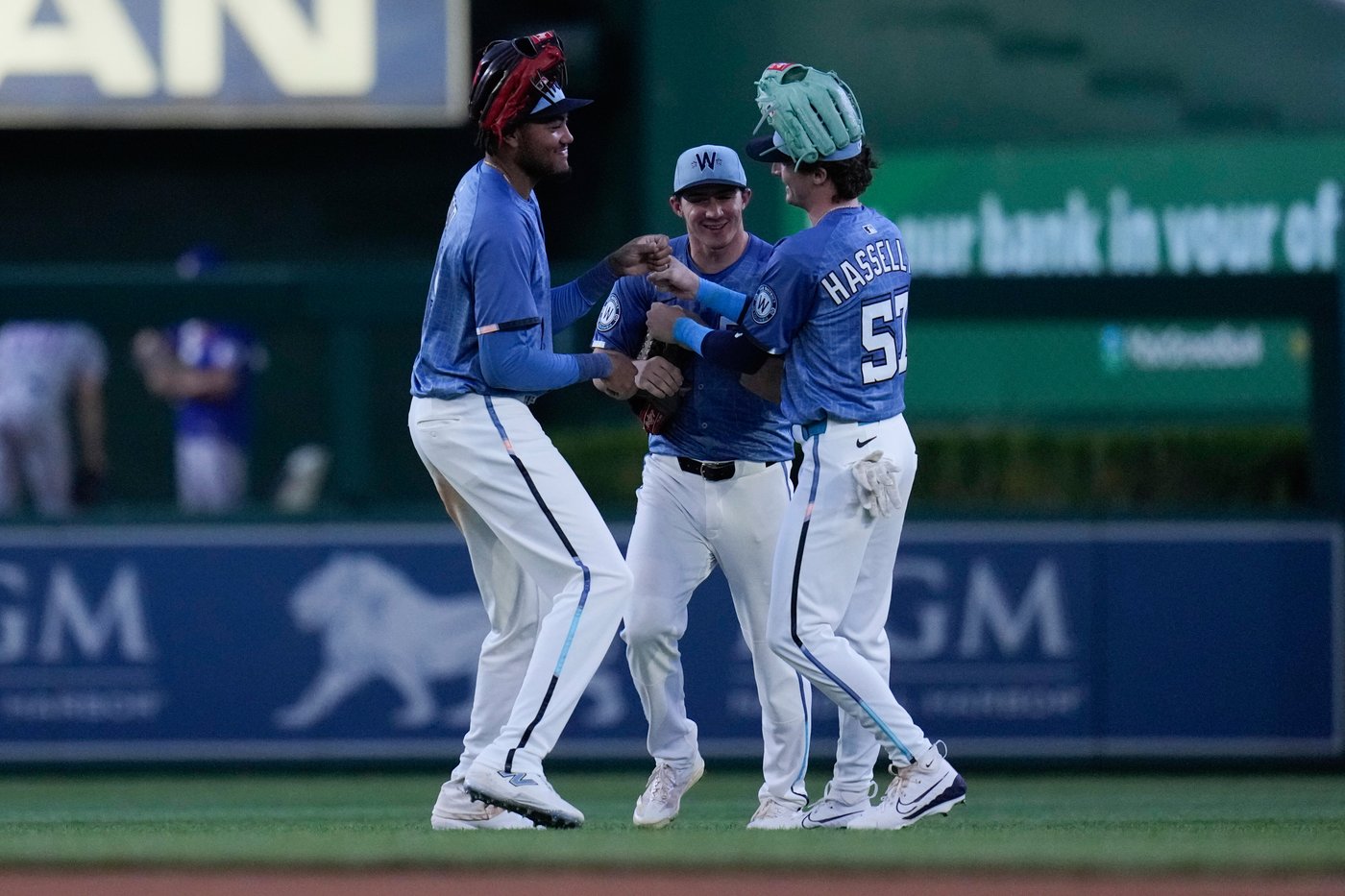 Soroka and Call help the Nationals beat the Rangers 2-0 | iNFOnews.ca